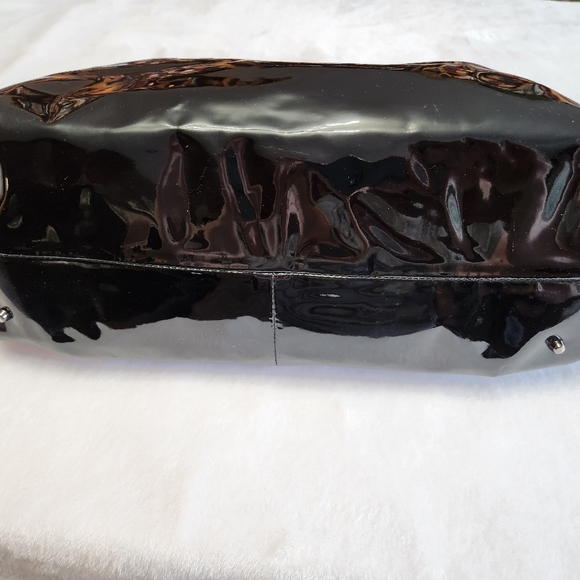 Furla Large Black Patent Leather Shoulder Bag with brown leather trim - Picture 7 of 11